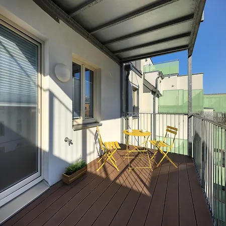 Jimmys Apartments Xxl