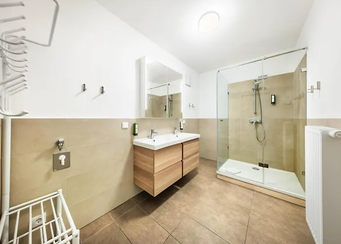 Hotel Jimmys Xxl 4*
