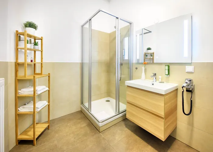 Jimmys Xxl Hotel 4*